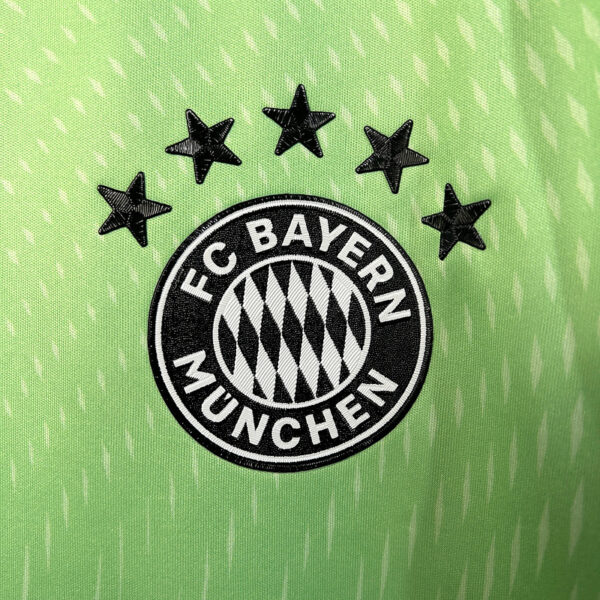 2025-26 BAYERN MUNICH GREEN GOALKEEPER