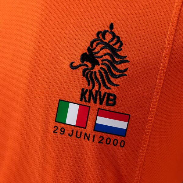 2000 NETHERLANDS HOME