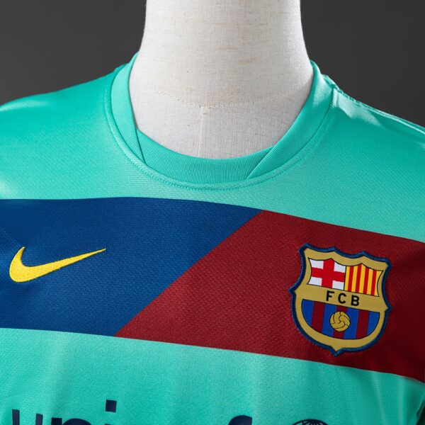 dbbf982a2a.jpg 2010-11 BARCELONA AWAY