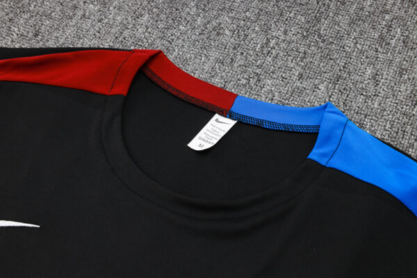 24-25 BARCELONA TRAINING KIT