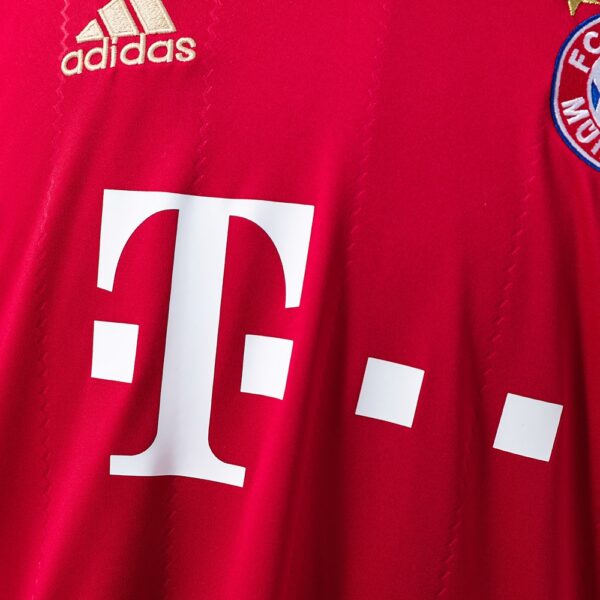 2012-13 BAYERN MUNICH HOME