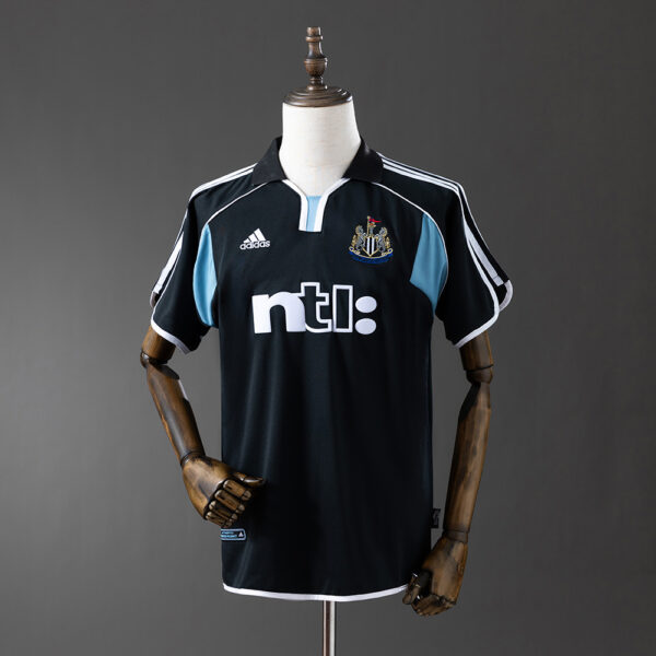 2000-01 NEWCASTLE AWAY