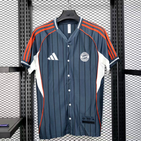 2025-26 BAYERN MUNICH US PACK FAN VERSION