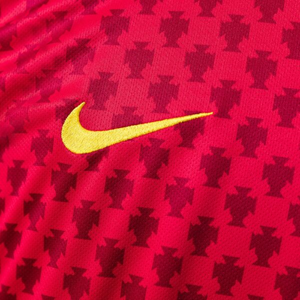 2004 PORTUGAL HOME