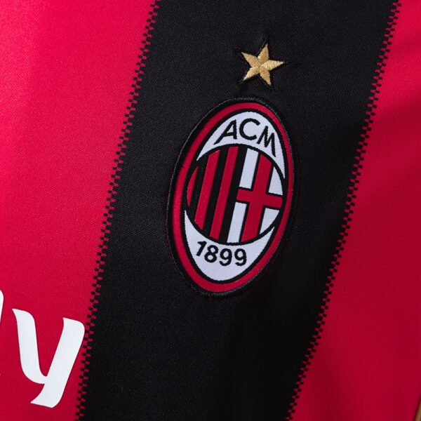 2010-11 AC MILAN HOME