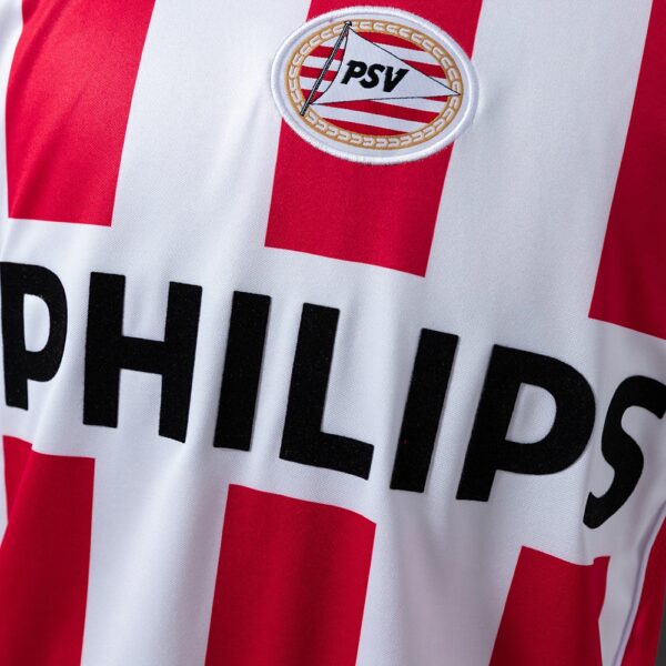2004-05 PSV EINDHOVEN HOME