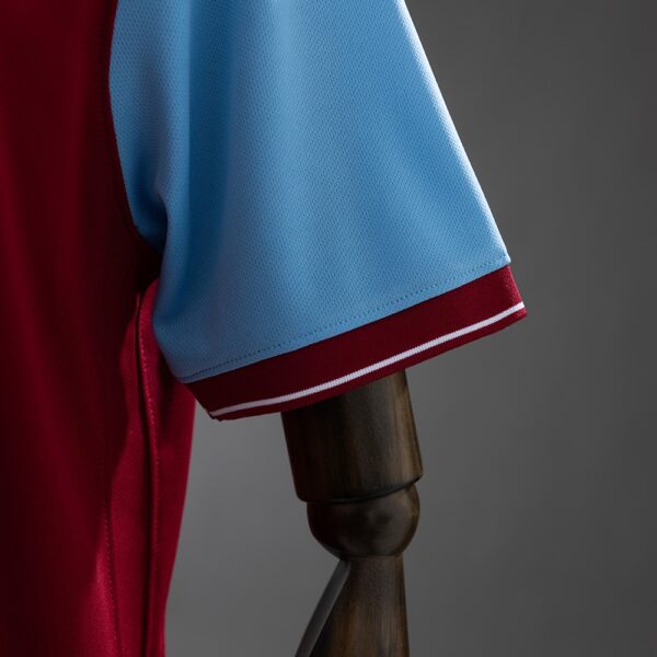 2009-10 ASTON VILLA HOME