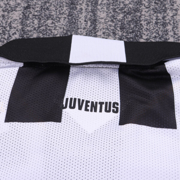 2014-15 JUVENTUS HOME KIDS KIT