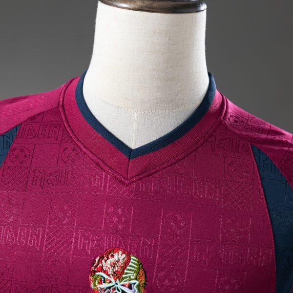 2010 WEST HAM UNITED AWAY (IRON LADY)