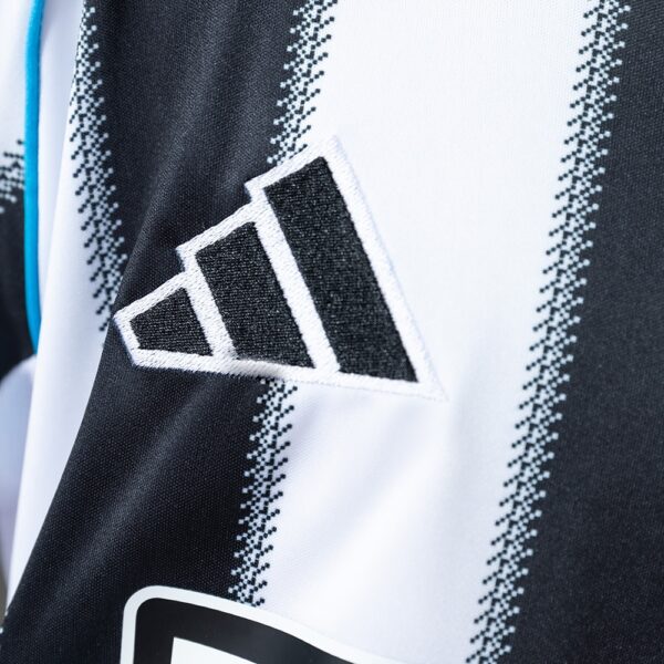 2025-26 NEWCASTLE HOME MEN AND KIDS KIT