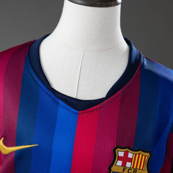 4e26bd4227.jpg 2026-27 BARCELONA HOME MEN AND KIDS KIT